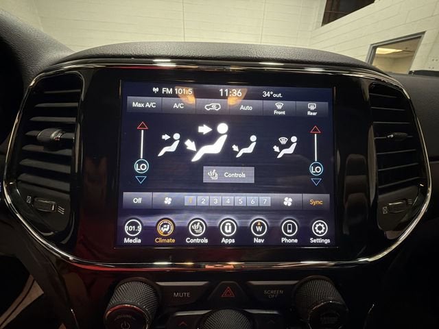 2021 Jeep Grand Cherokee Laredo X 4x4