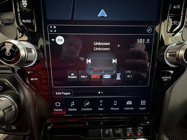 2022 RAM 1500 Rebel Crew Cab 4x4 5'7" Box