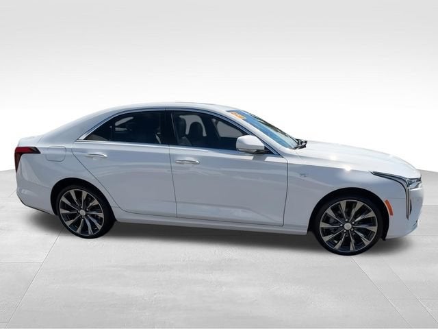 2023 Cadillac CT4 Premium Luxury
