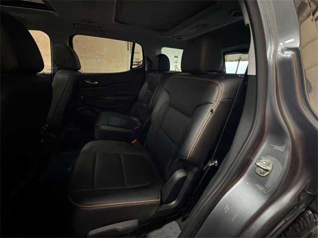 2022 GMC Acadia AT4