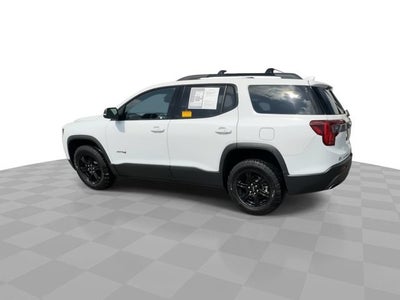 2023 GMC Acadia AT4