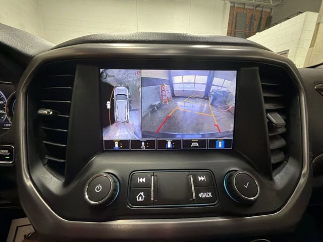 2022 GMC Acadia AT4