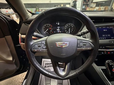 2021 Cadillac XT4 AWD Luxury