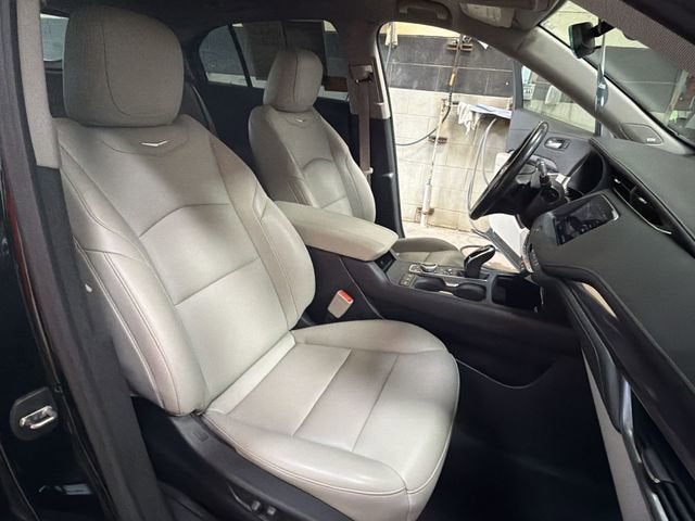 2021 Cadillac XT4 AWD Luxury