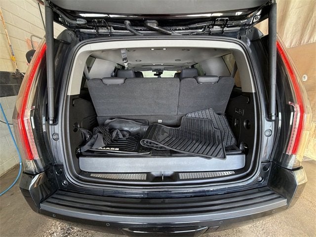 2020 Cadillac Escalade Luxury