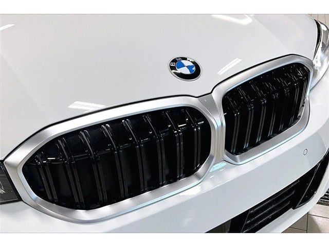 2025 BMW 3 Series 330i xDrive