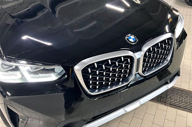 2023 BMW X4 xDrive30i