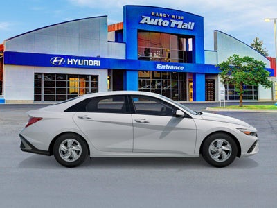 2026 Hyundai ELANTRA SE