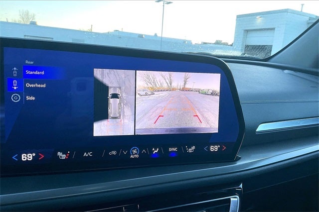 2024 Chevrolet Traverse LS