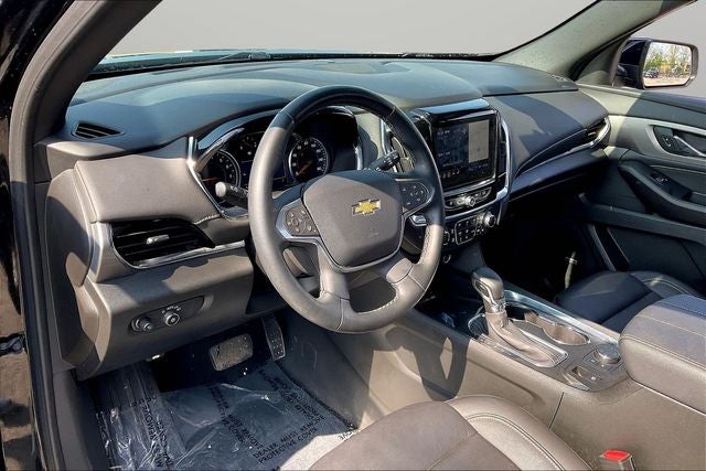 2023 Chevrolet Traverse LT Leather