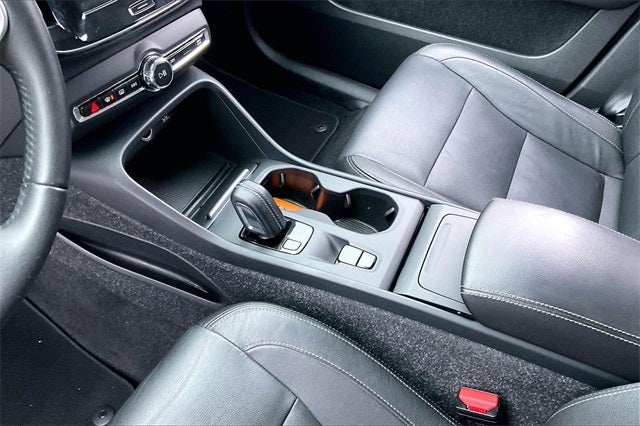 2021 Volvo XC40 Momentum
