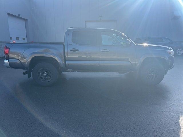 2022 Toyota TACOMA SR5 SR5 V6