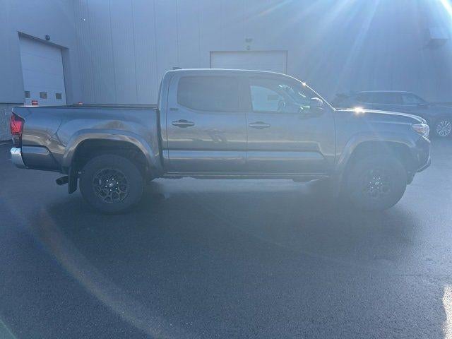 2022 Toyota TACOMA SR5 SR5 V6