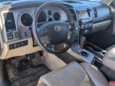 2011 Toyota SEQUOIA Platinum