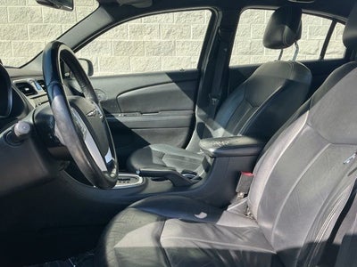 2011 Chrysler 200 Limited