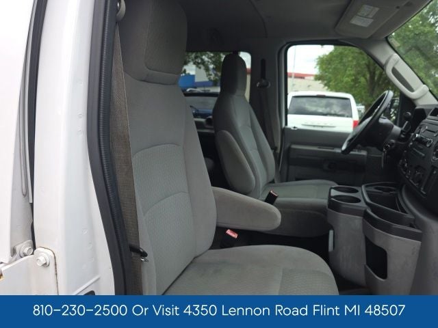 2010 Ford E-350SD XLT