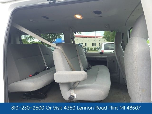 2010 Ford E-350SD XLT