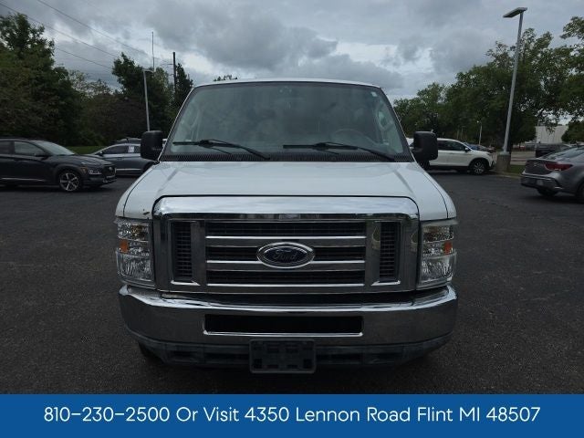 2010 Ford E-350SD XLT