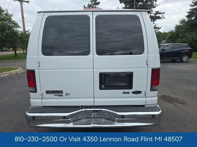 2010 Ford E-350SD XLT