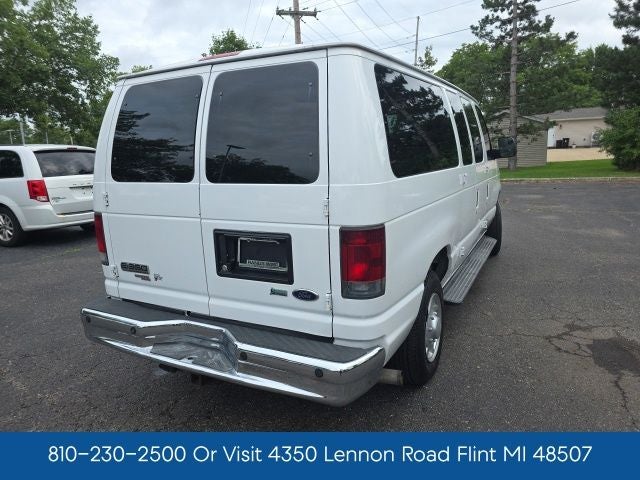 2010 Ford E-350SD XLT