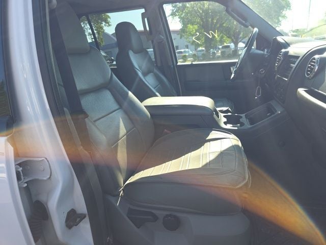 2003 Ford Expedition XLT