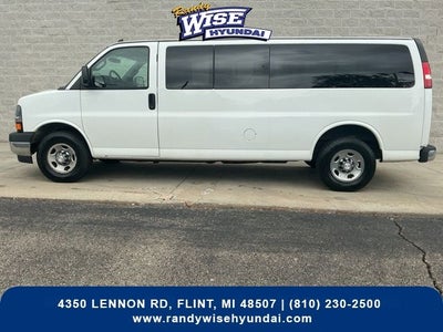 2017 Chevrolet Express 3500 LT Passenger