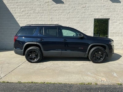 2022 GMC Acadia AT4