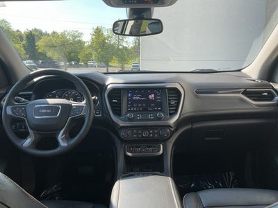 2022 GMC Acadia AT4