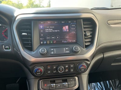 2022 GMC Acadia AT4