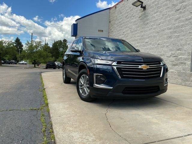 2023 Chevrolet Traverse LT Leather