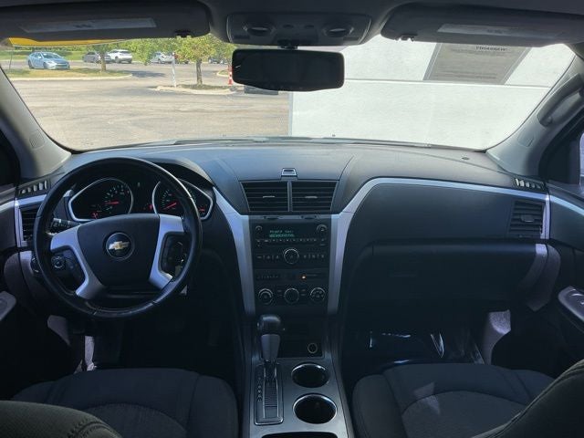 Used 2011 Chevrolet Traverse 1LT with VIN 1GNKVGED4BJ151457 for sale in Flint, MI