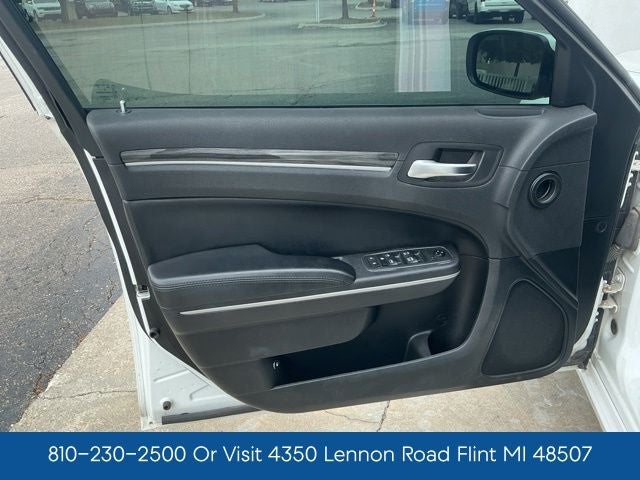 2019 Chrysler 300 Touring