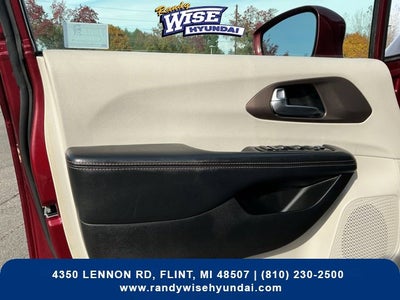 2019 Chrysler Pacifica Touring L Plus