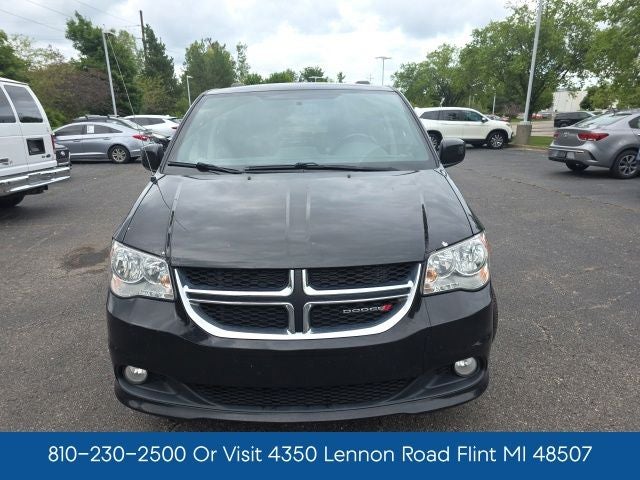 Used 2018 Dodge Grand Caravan SXT with VIN 2C4RDGCG9JR240555 for sale in Flint, MI