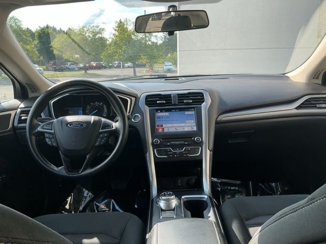 Used 2017 Ford Fusion SE with VIN 3FA6P0H76HR348586 for sale in Flint, MI