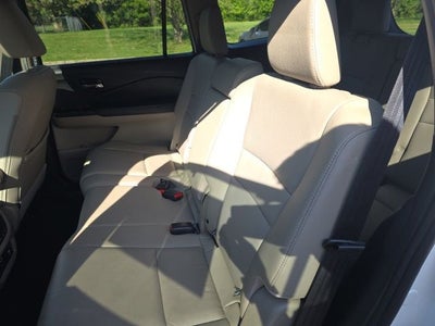 2019 Honda Pilot EX-L w/Navigation and Rear Entertainment System