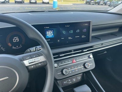 2026 Hyundai TUCSON SE FWD