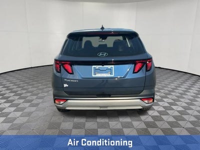 2026 Hyundai TUCSON SE FWD