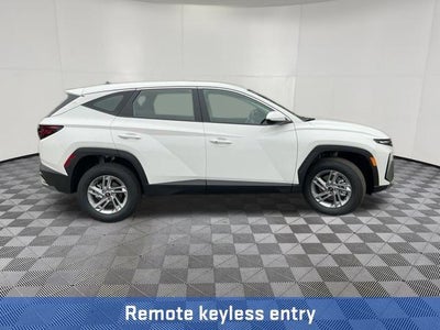 2026 Hyundai TUCSON SE AWD