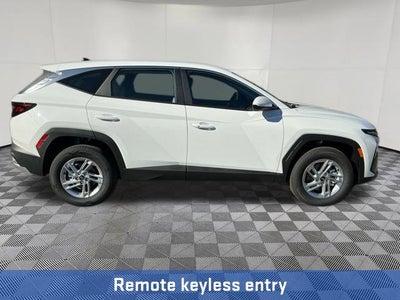 2026 Hyundai TUCSON SE AWD