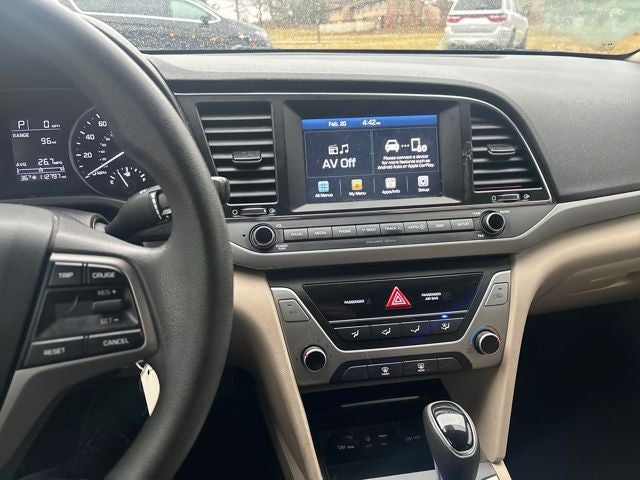 2018 Hyundai ELANTRA SE