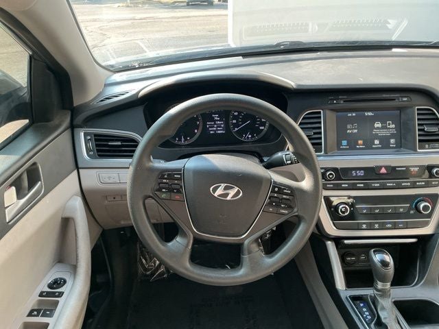 2016 Hyundai SONATA SE