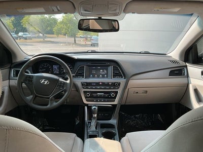 2016 Hyundai SONATA SE