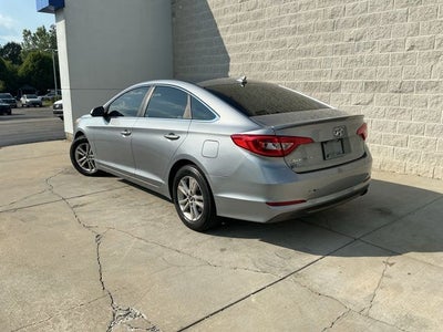 2016 Hyundai SONATA SE