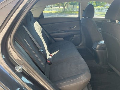 2022 Hyundai ELANTRA SEL