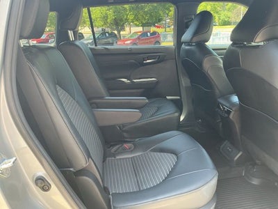 2021 Toyota Highlander XSE