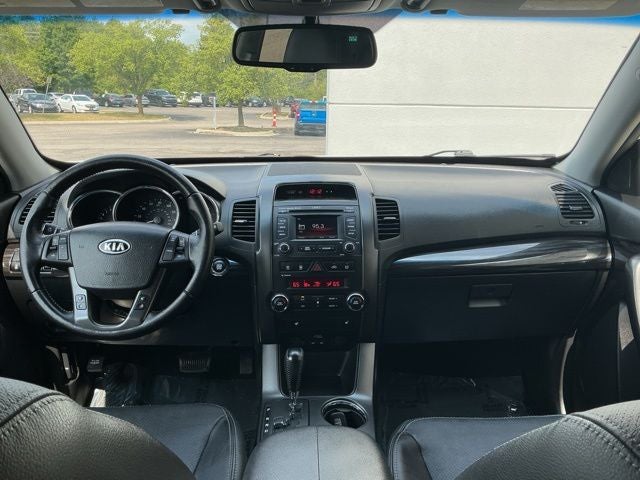 Used 2013 Kia Sorento EX with VIN 5XYKUDA20DG401004 for sale in Flint, MI