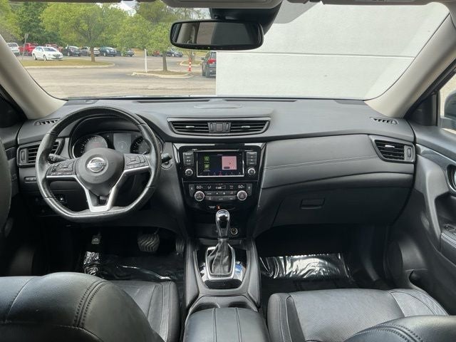 Used 2018 Nissan Rogue SL with VIN JN8AT2MT5JW460298 for sale in Flint, MI