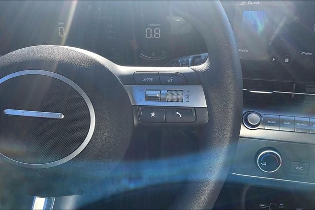 2025 Hyundai KONA SE