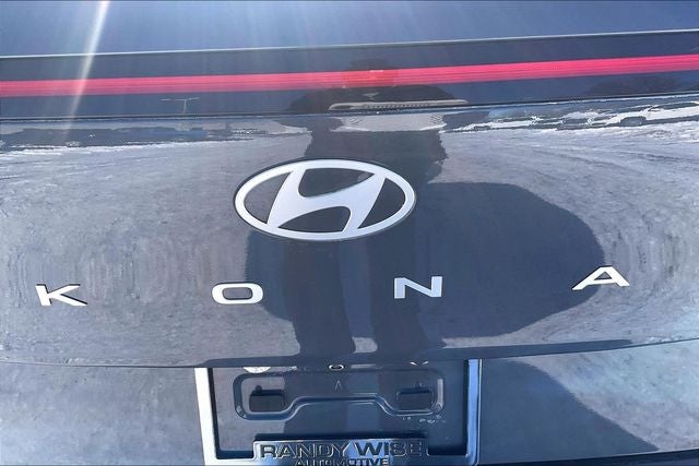 2025 Hyundai KONA SE